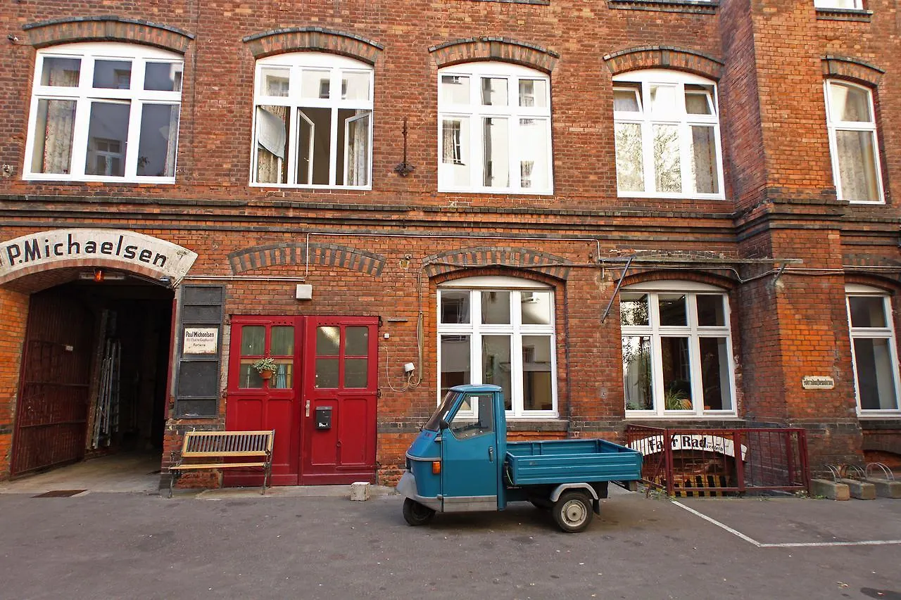 Die Fabrik - baxpax Hotel Berlin